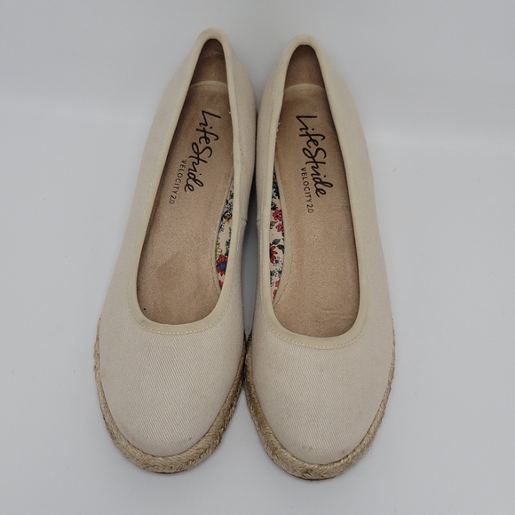 LifeStride Karma Womens Cushioned Footbed Almond Toe Low Wedge Pump Shoes Sz 8.5 - Picture 3 of 12